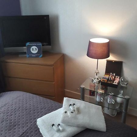 Homestay Oakridge Crescent Paisley Exteriör bild